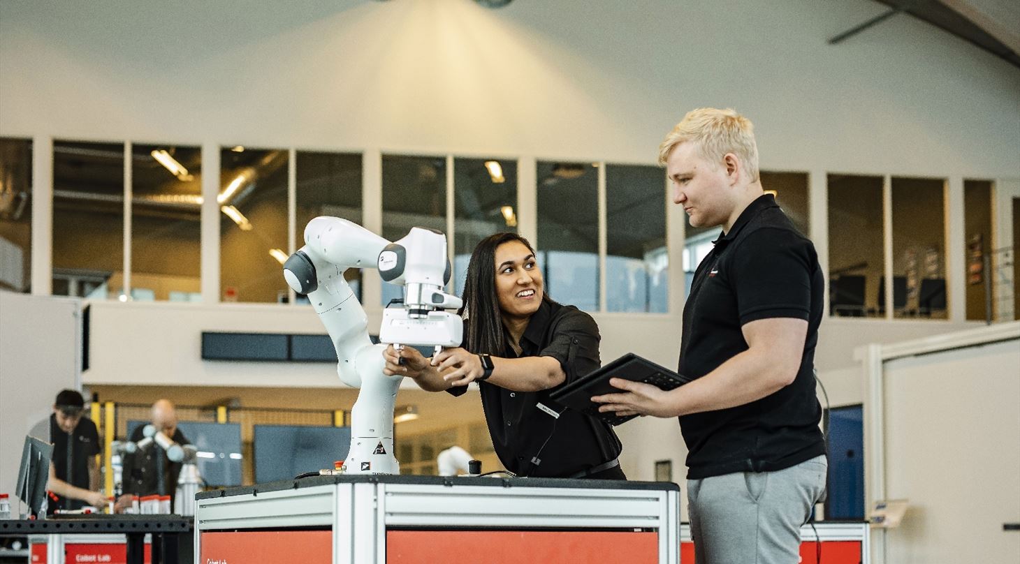 Årsrapport 2023 - Odense robothal